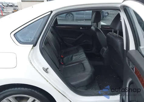 2013 Volkswagen Passat 2.0L Tdi Sel Premium z USA, uszkodzony, nr VIN 1VWCN7A33DC102443